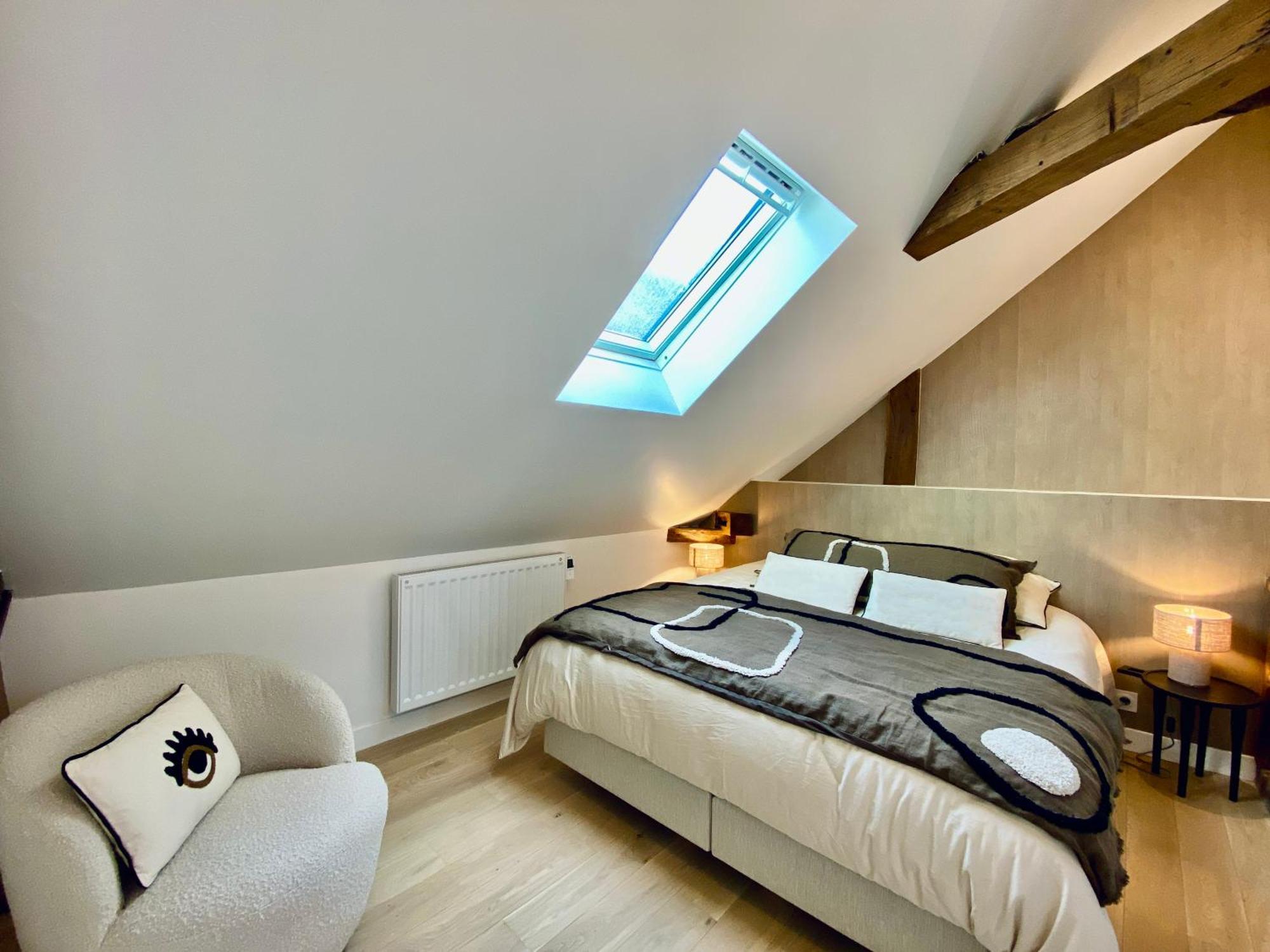 Velvet - Best Keys - Maison Duplex Elegante - Plein Centre Ville - Deco Minimaliste & Cosy - Literie Haut De Gamme - 2 Chambres Separees - Lit Queen Size & 1 Canape Convertible - Smart Tv - Wifi Fibre - Check-In Autonome Sens Dış mekan fotoğraf