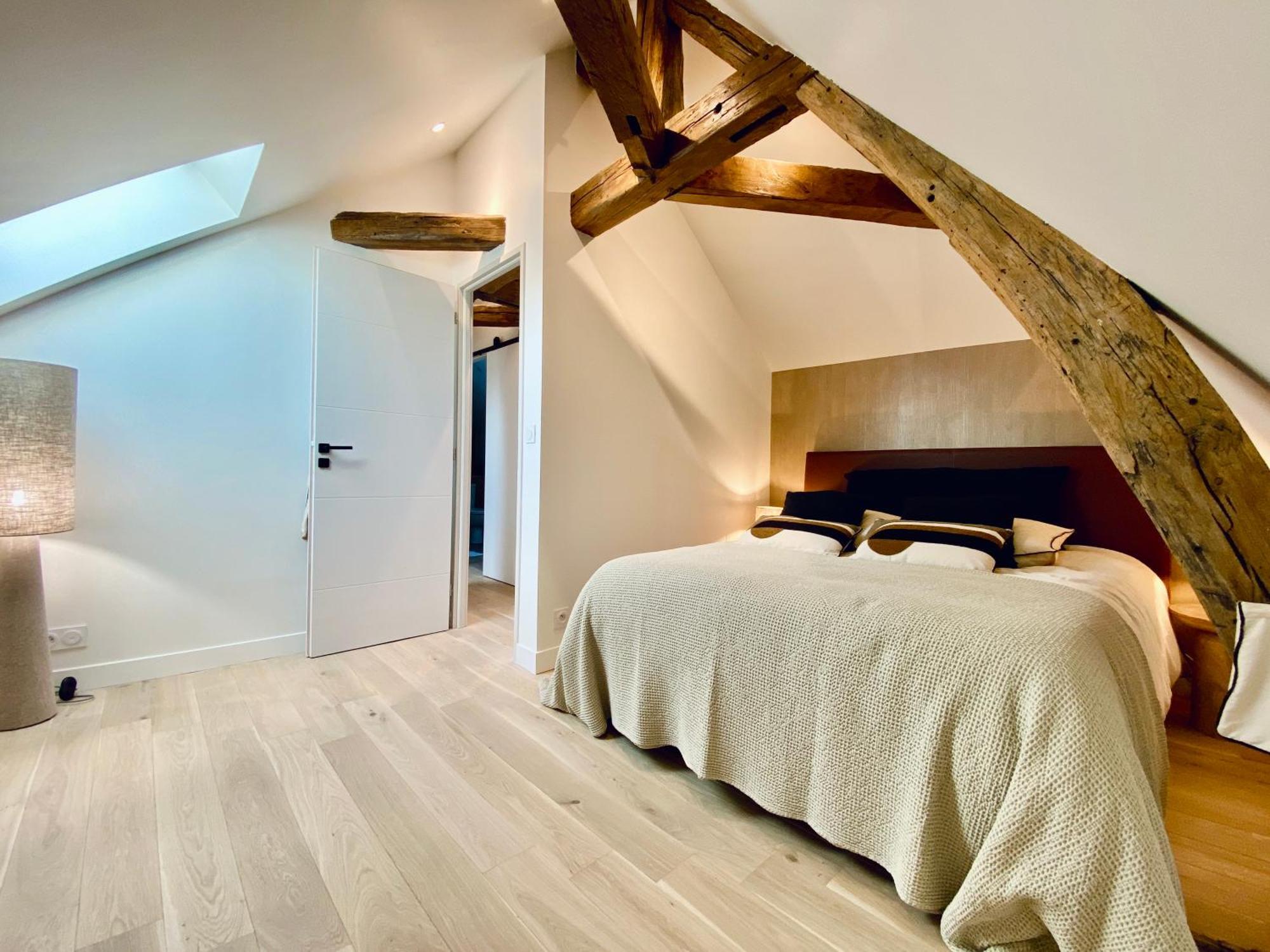 Velvet - Best Keys - Maison Duplex Elegante - Plein Centre Ville - Deco Minimaliste & Cosy - Literie Haut De Gamme - 2 Chambres Separees - Lit Queen Size & 1 Canape Convertible - Smart Tv - Wifi Fibre - Check-In Autonome Sens Dış mekan fotoğraf